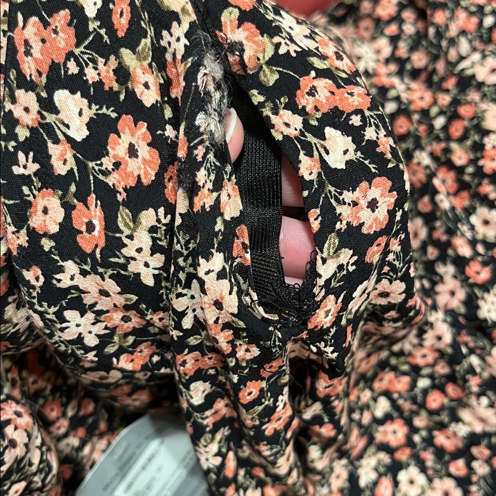 ASTR The Label Covered Button Midi Dress in Black Clay Floral READ DESCRIP - Picture 9 of 9